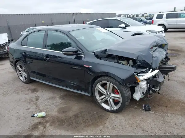 3VW4T7AJ1HM347867 2017 VOLKSWAGEN JETTA - Image 1