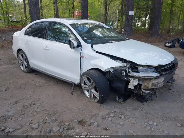 3VW4T7AJ1HM400065 2017 VOLKSWAGEN JETTA - Image 1