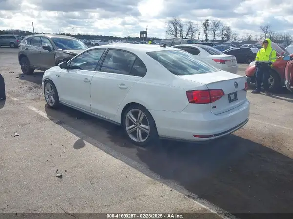 3VW4T7AJ2HM342791 2017 VOLKSWAGEN JETTA - Image 1