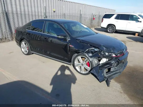 3VW4T7AJ3GM357024 2016 VOLKSWAGEN JETTA - Image 1