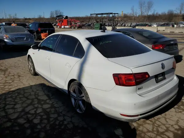 3VW4T7AJ3GM400678 2016 VOLKSWAGEN JETTA - Image 2