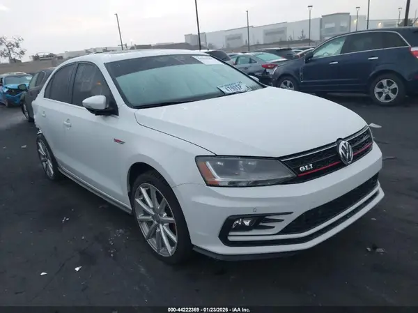 3VW4T7AJ3HM345604 2017 VOLKSWAGEN JETTA - Image 1