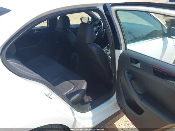 3VW4T7AJ4HM285574 2017 VOLKSWAGEN JETTA - Image 8