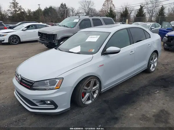3VW4T7AJ4HM318265 2017 VOLKSWAGEN JETTA - Image 2