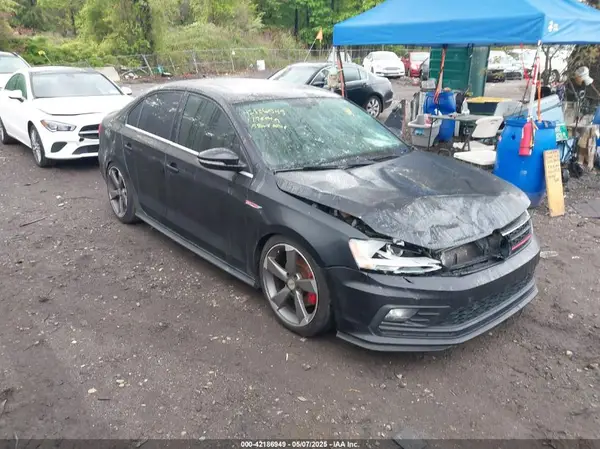 3VW4T7AJ5HM324785 2017 VOLKSWAGEN JETTA - Image 1