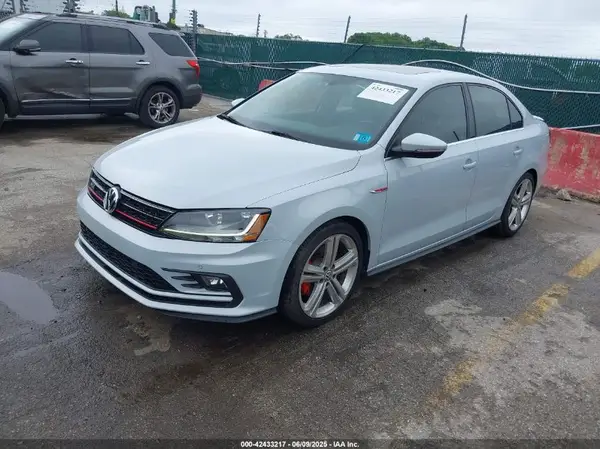 3VW4T7AJ5HM339478 2017 VOLKSWAGEN JETTA - Image 2
