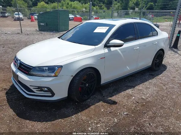 3VW4T7AJ6HM371212 2017 VOLKSWAGEN JETTA - Image 2
