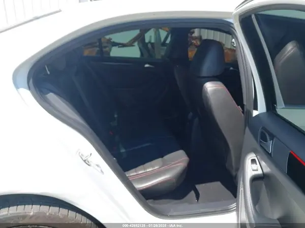 3VW4T7AJ6HM371212 2017 VOLKSWAGEN JETTA - Image 8