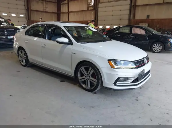 3VW4T7AJ7HM369209 2017 VOLKSWAGEN JETTA - Image 1