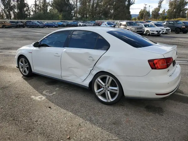 3VW4T7AJ8GM371095 2016 VOLKSWAGEN JETTA - Image 2