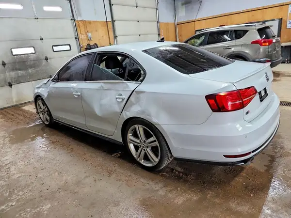 3VW4T7AJ8HM311822 2017 VOLKSWAGEN JETTA - Image 2