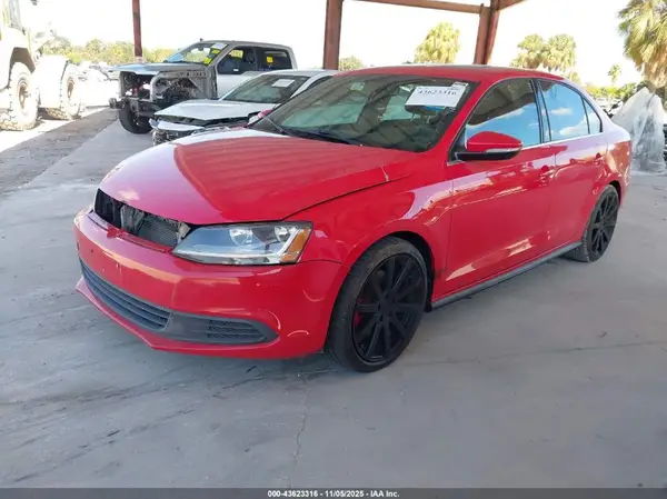 3VW4T7AJ8HM379389 2017 VOLKSWAGEN JETTA - Image 2
