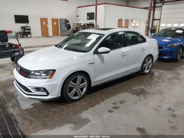 3VW4T7AJ9HM345767 2017 VOLKSWAGEN JETTA - Image 2