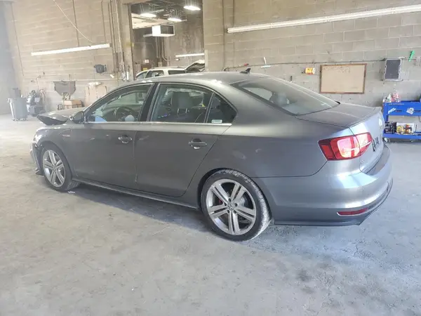3VW4T7AJ9HM383922 2017 VOLKSWAGEN JETTA - Image 2