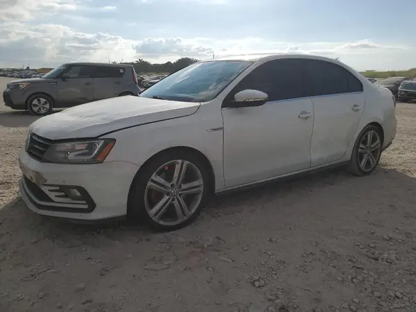 3VW4T7AJXGM398086 2016 VOLKSWAGEN JETTA - Image 1