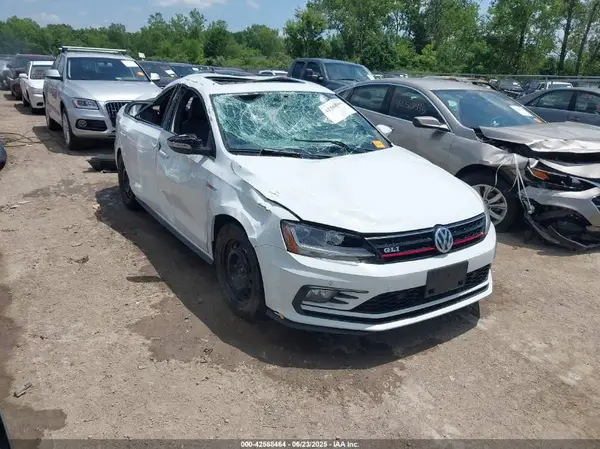 3VW4T7AJXHM209289 2017 VOLKSWAGEN JETTA - Image 1