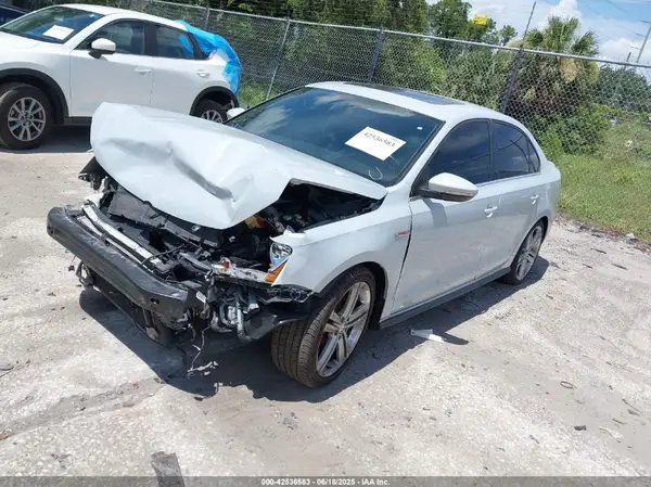 3VW4T7AJXHM318187 2017 VOLKSWAGEN JETTA - Image 2