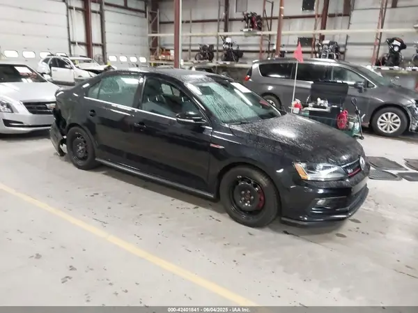 3VW4T7AJXHM374422 2017 VOLKSWAGEN JETTA - Image 1