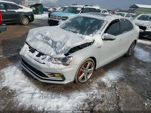 3VW4T7AJXHM404678 2017 VOLKSWAGEN JETTA - Image 2