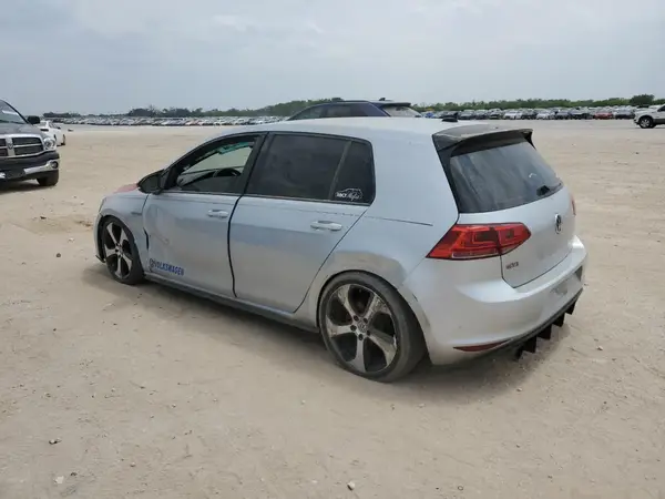 3VW4T7AU0GM043275 2016 VOLKSWAGEN GTI - Image 2