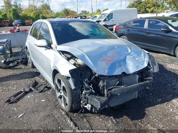 3VW4T7AU0GM046144 2016 VOLKSWAGEN GTI - Image 1