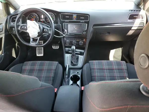 3VW4T7AU0HM062314 2017 VOLKSWAGEN GTI - Image 8