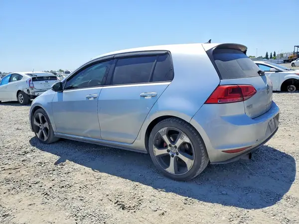 3VW4T7AU1GM027392 2016 VOLKSWAGEN GTI - Image 2