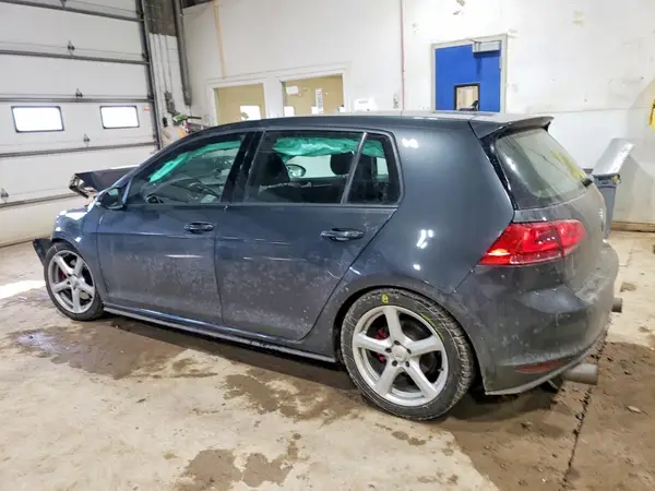 3VW4T7AU1HM044081 2017 VOLKSWAGEN GTI - Image 2