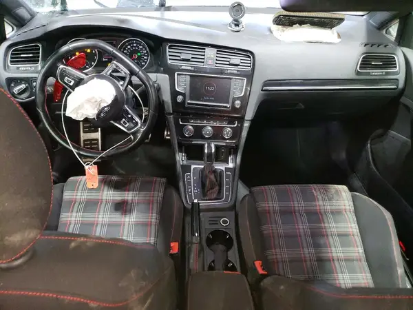 3VW4T7AU1HM044081 2017 VOLKSWAGEN GTI - Image 8
