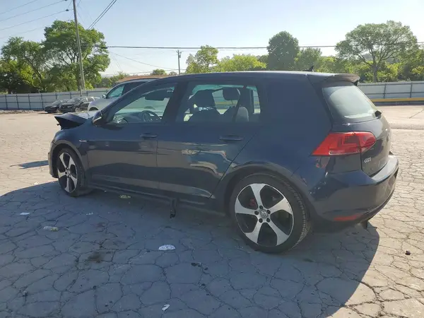 3VW4T7AU1HM062077 2017 VOLKSWAGEN GTI - Image 2