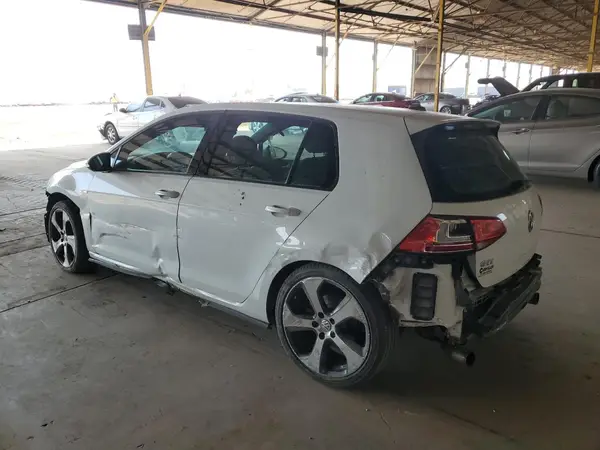 3VW4T7AU2GM019852 2016 VOLKSWAGEN GTI - Image 2