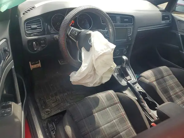 3VW4T7AU2GM024131 2016 VOLKSWAGEN GTI - Image 8