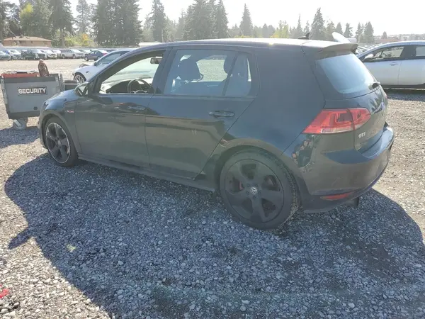 3VW4T7AU2HM002373 2017 VOLKSWAGEN GTI - Image 2