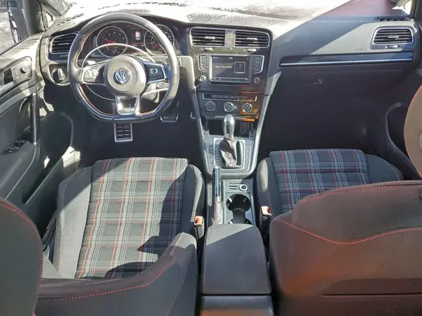 3VW4T7AU2HM027631 2017 VOLKSWAGEN GTI - Image 8