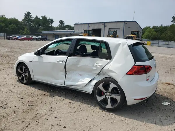 3VW4T7AU2HM070107 2017 VOLKSWAGEN GTI - Image 2