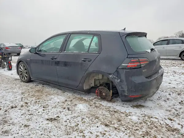 3VW4T7AU3GM013235 2016 VOLKSWAGEN GTI - Image 2