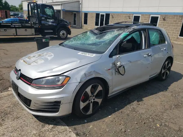 3VW4T7AU3GM017737 2016 VOLKSWAGEN GTI - Image 1