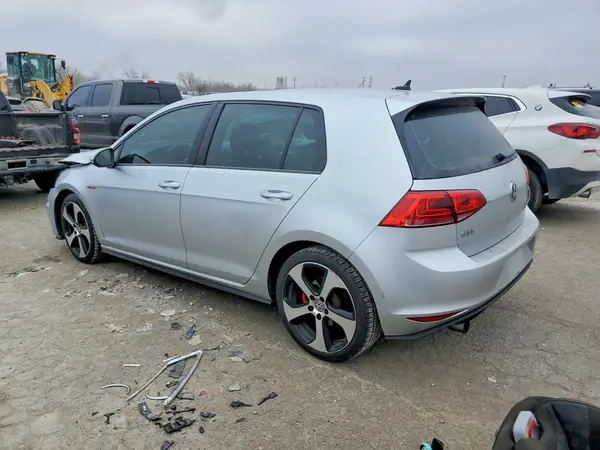3VW4T7AU3GM019701 2016 VOLKSWAGEN GTI - Image 2
