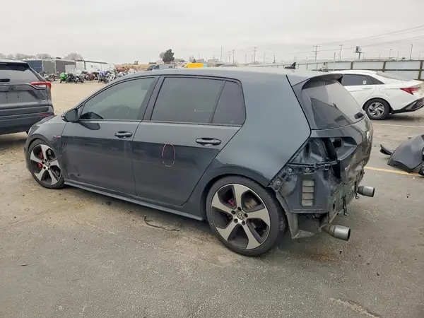 3VW4T7AU3GM027202 2016 VOLKSWAGEN GTI - Image 2