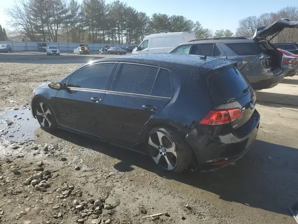 3VW4T7AU3HM002463 2017 VOLKSWAGEN GTI - Image 2