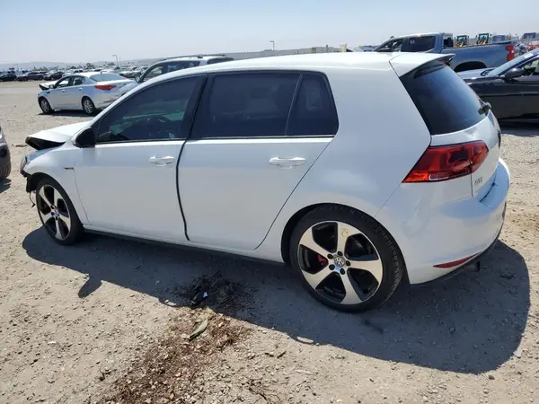 3VW4T7AU3HM008103 2017 VOLKSWAGEN GTI - Image 2
