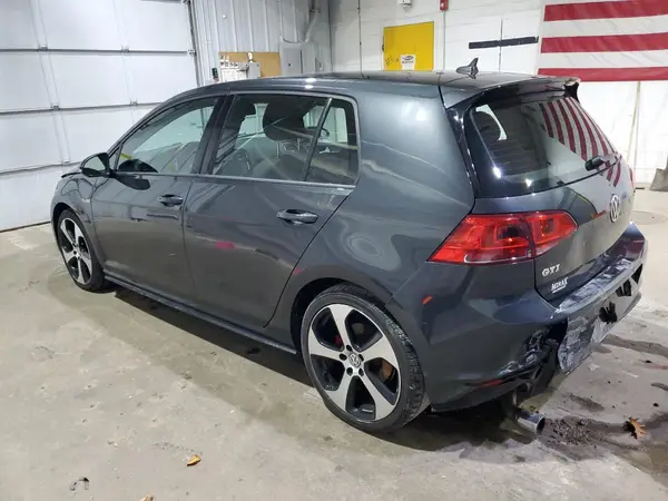 3VW4T7AU3HM053204 2017 VOLKSWAGEN GTI - Image 2