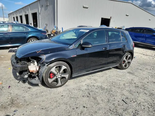 3VW4T7AU3HM054305 2017 VOLKSWAGEN GTI - Image 1