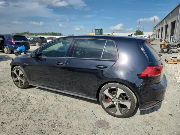 3VW4T7AU3HM054305 2017 VOLKSWAGEN GTI - Image 2