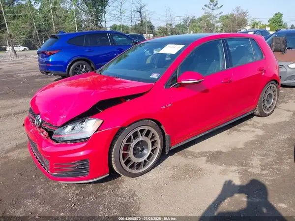 3VW4T7AU4GM014068 2016 VOLKSWAGEN GTI - Image 2