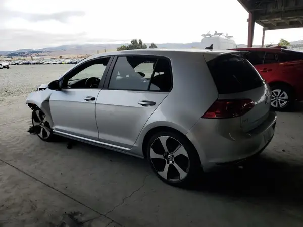 3VW4T7AU4GM018024 2016 VOLKSWAGEN GTI - Image 2