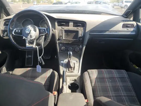 3VW4T7AU4GM034918 2016 VOLKSWAGEN GTI - Image 8
