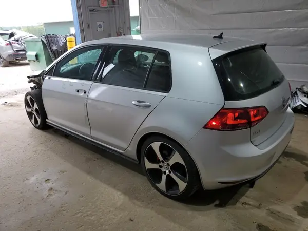 3VW4T7AU4GM045966 2016 VOLKSWAGEN GTI - Image 2