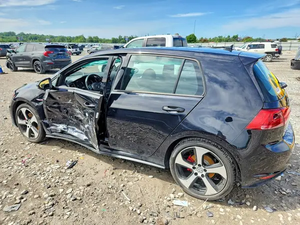 3VW4T7AU4HM025590 2017 VOLKSWAGEN GTI - Image 2