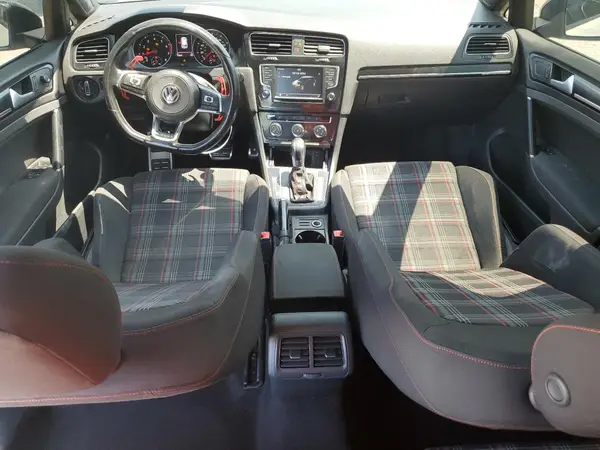 3VW4T7AU4HM050070 2017 VOLKSWAGEN GTI - Image 8